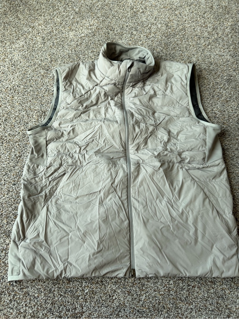 Lululemon Down For It All Vest Men's XXL Gray PrimaLoft Insulated